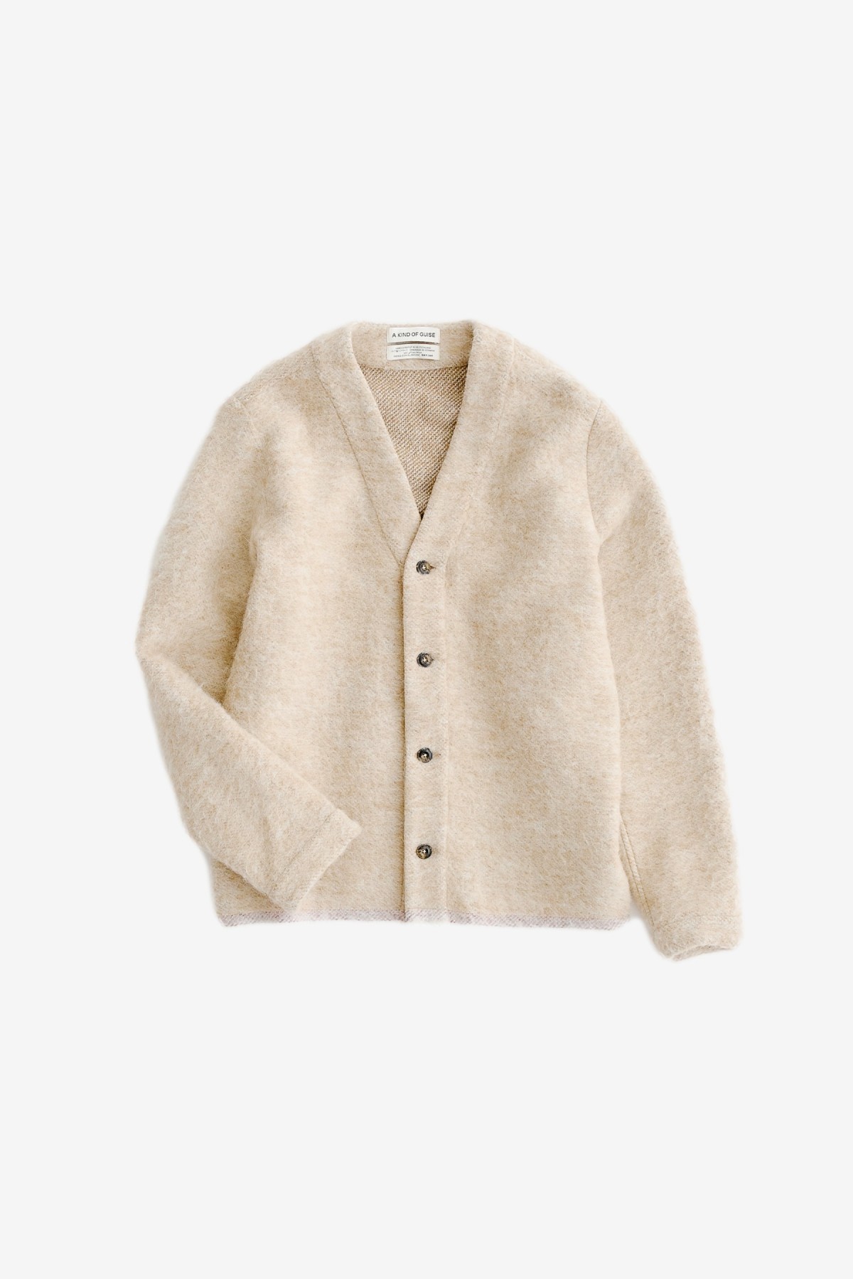 A Kind of Guise Kura Cardigan in Fuzzy Sesame
