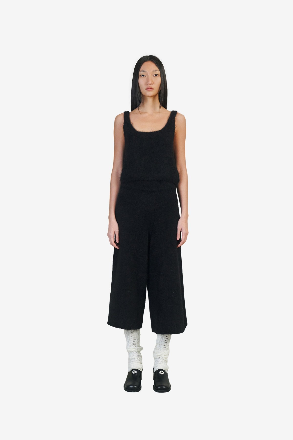 Amomento Alpaca Sleeveless Crop Top in Black