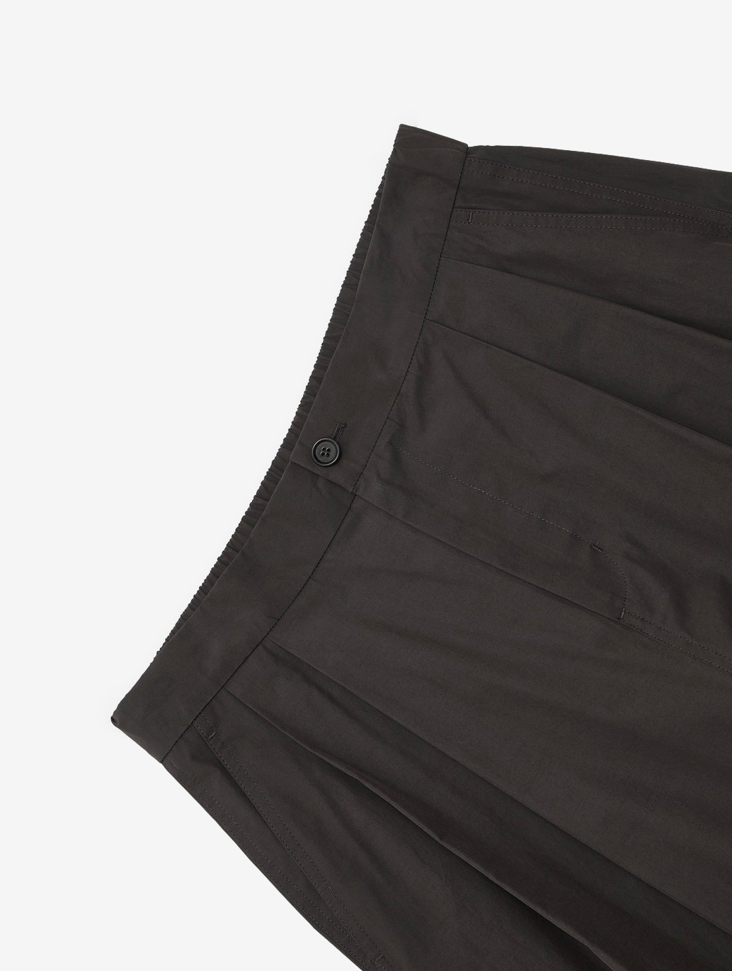 Amomento Mens Two Tuck Wide Pants in Charcoal
