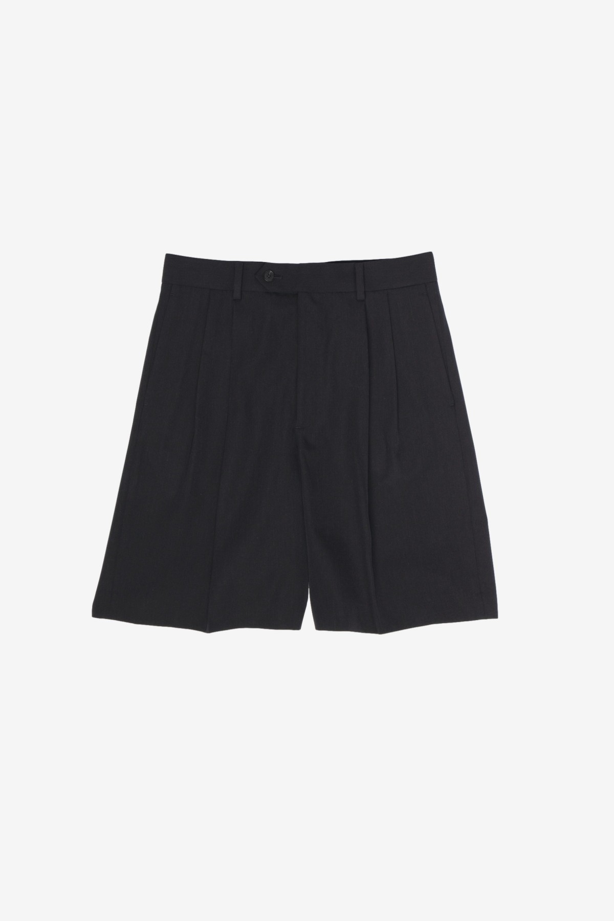 Auralee Light Wool Max Gabardine Shorts in Top Black