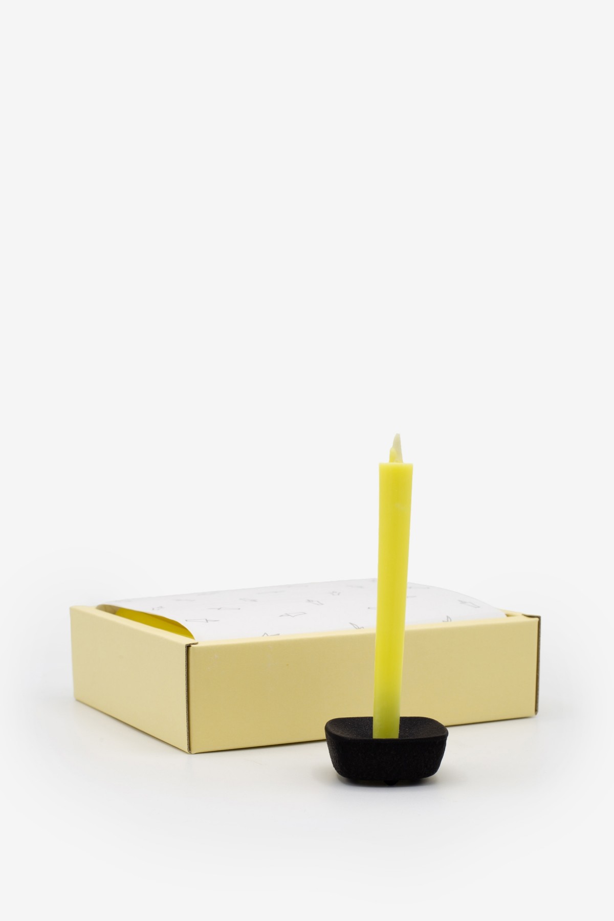 Hasami Porcelain Candle Set in 