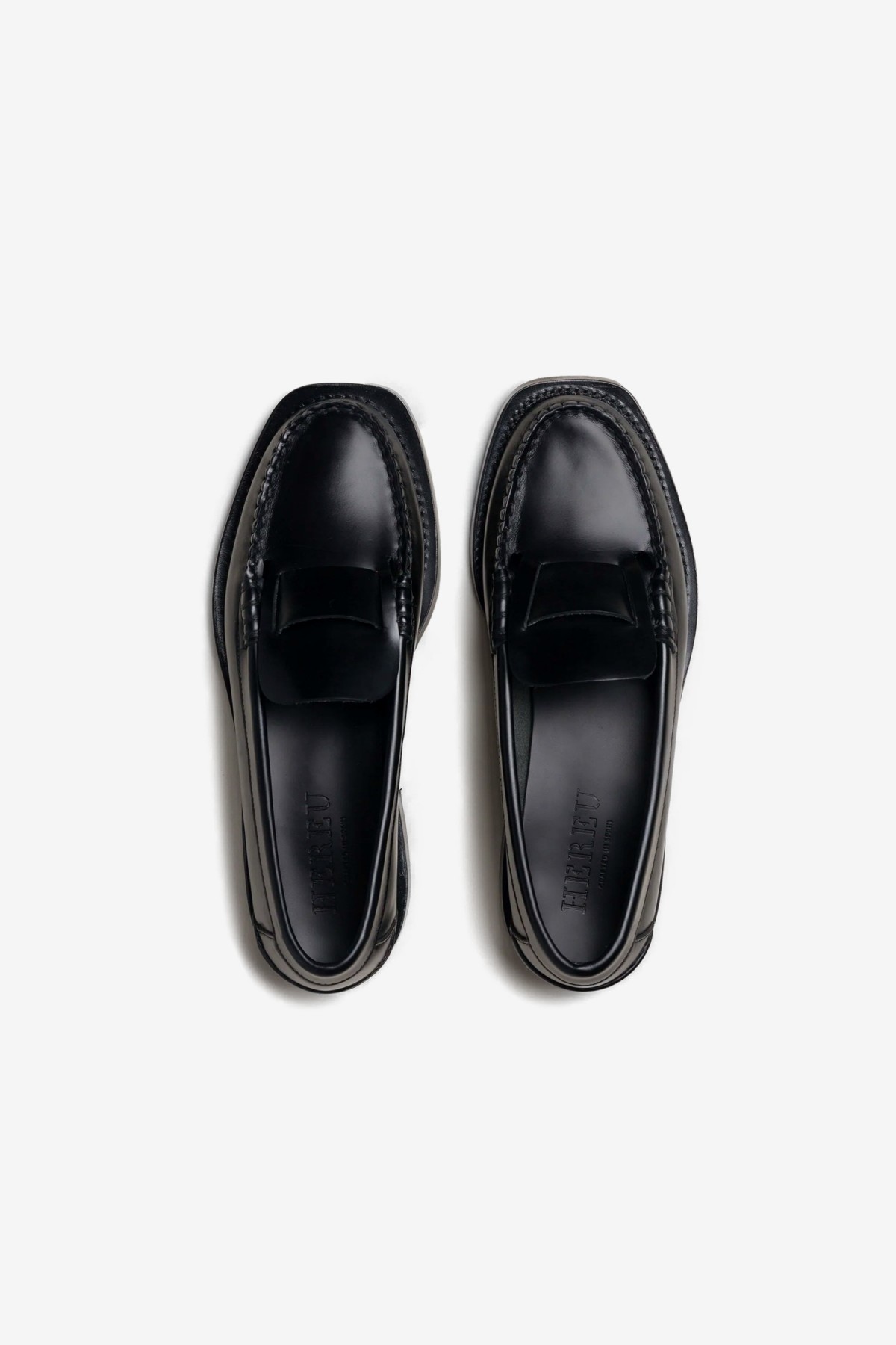 Hereu Sineu in Black