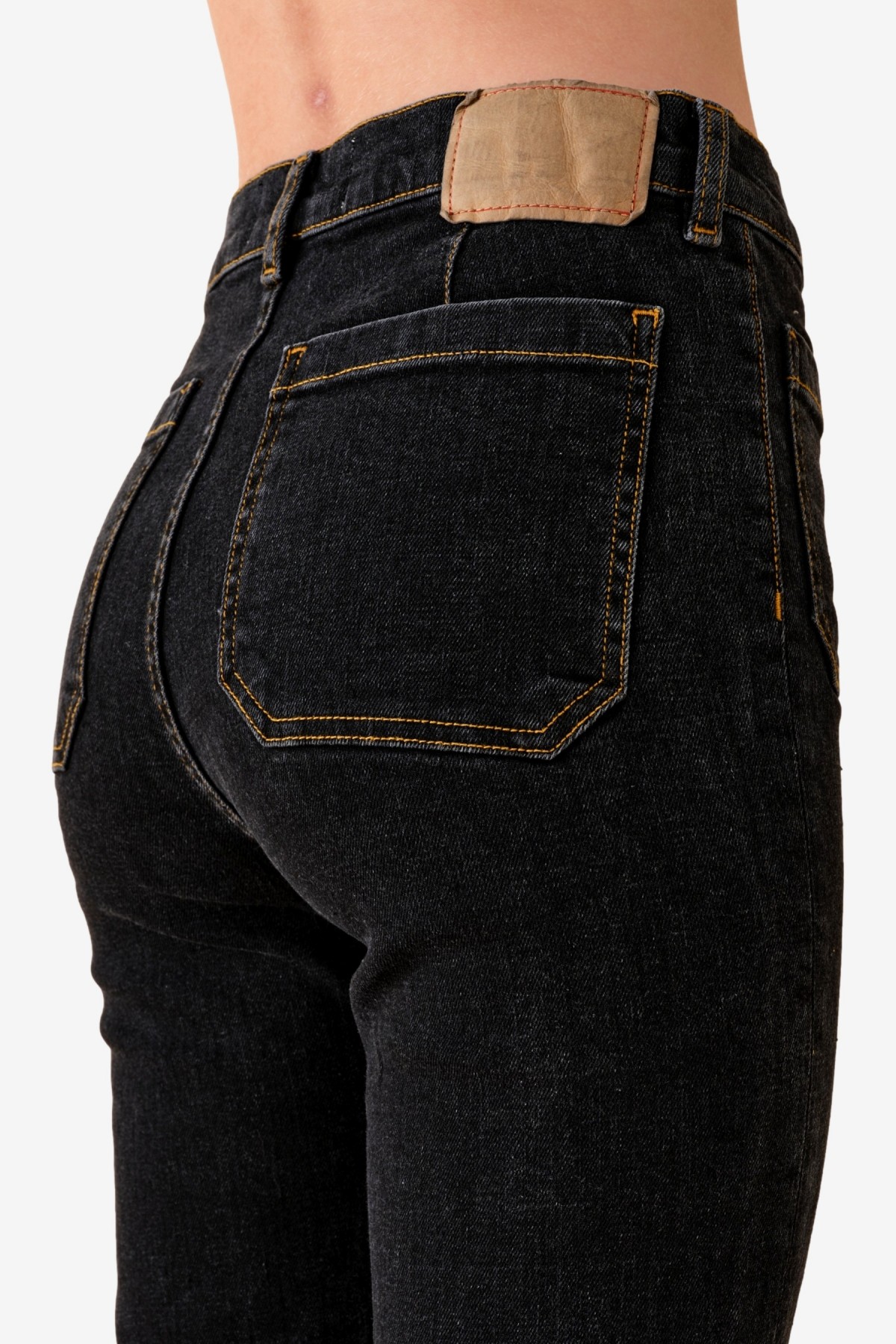 Jeanerica AW014 Alta Jeans in Black 8 Weeks