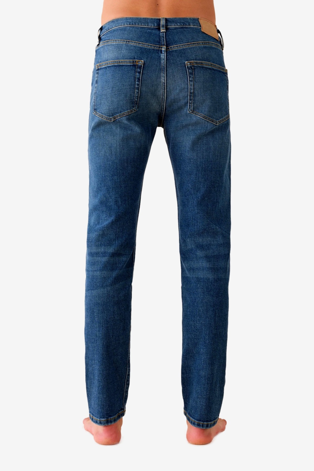 Jeanerica TM005 Tapered Jeans in Mid Vintage