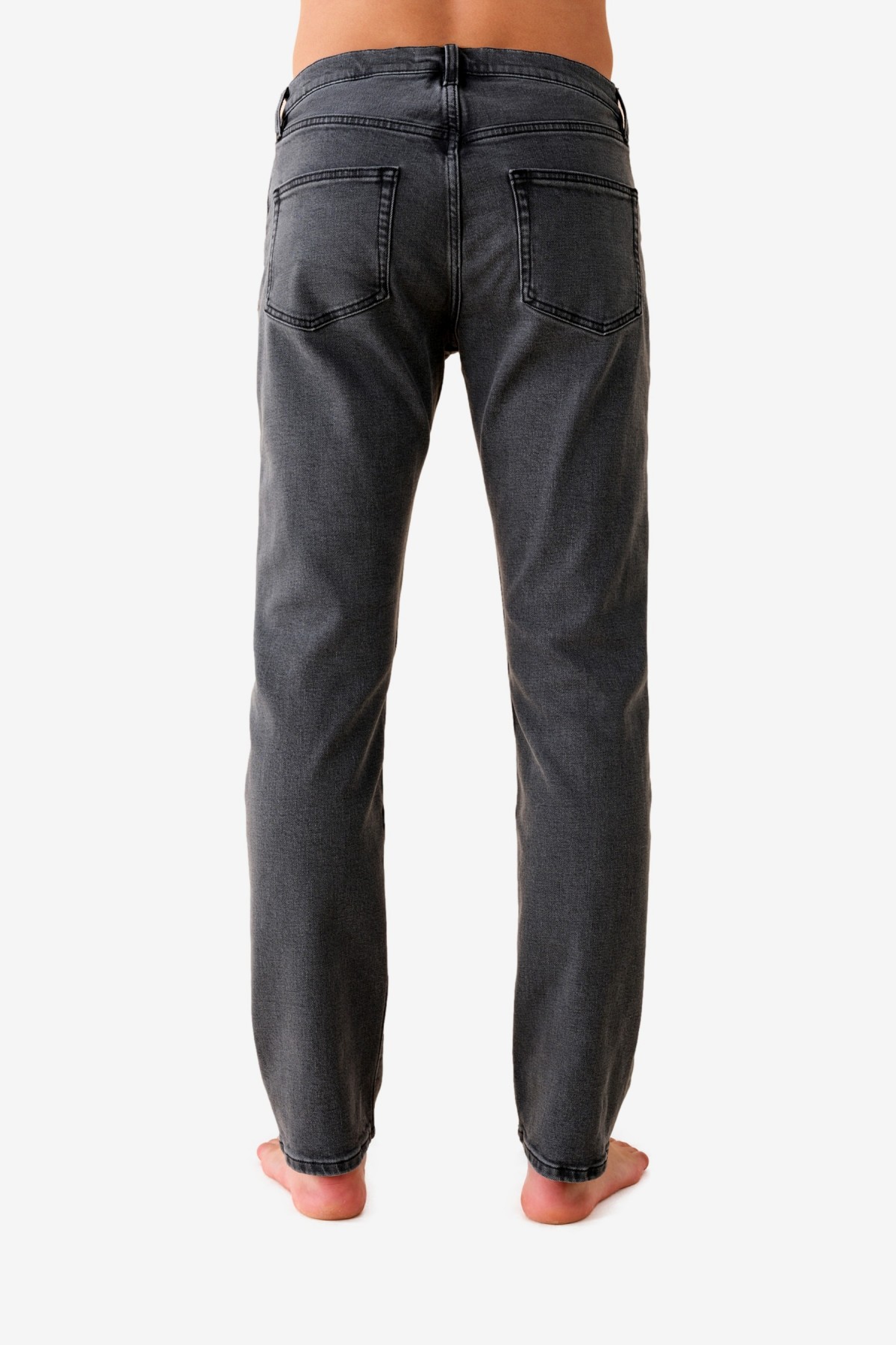 Jeanerica TM005 Tapered Jeans in Soft Grey