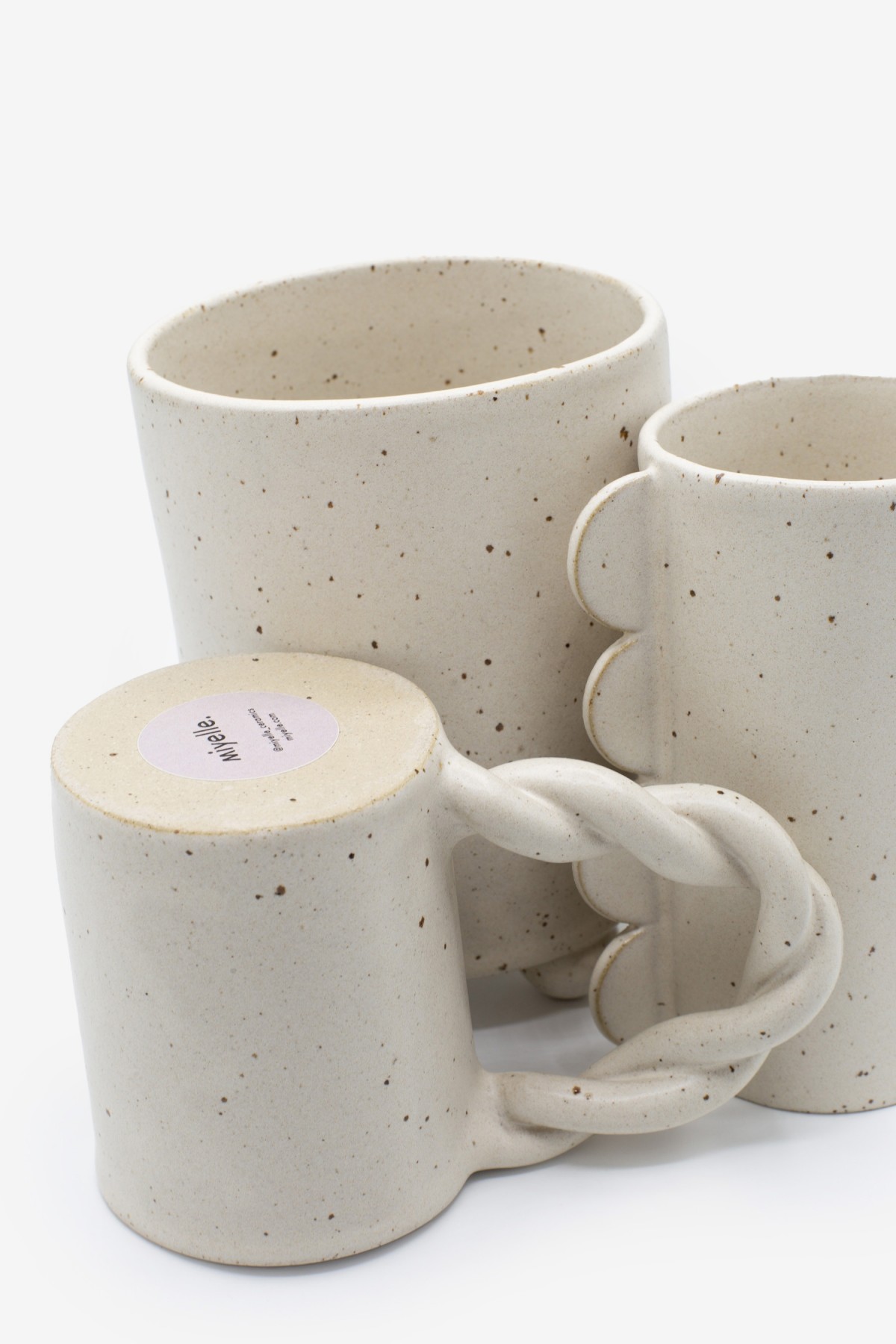 Miyelle Scallops Cup in Speckled Cream