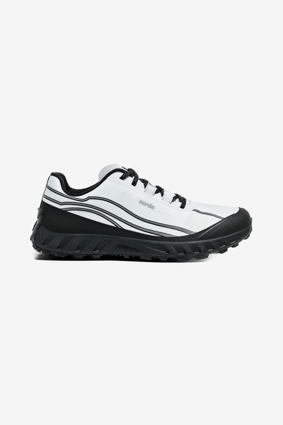 Norda 002 Trail Shoes in White
