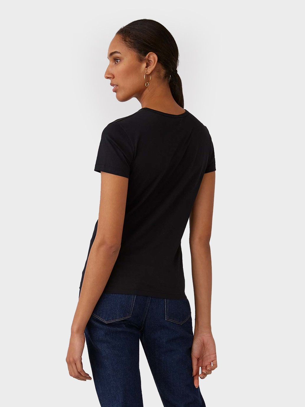 Sunspel Short Sleeve Classic Crew Neck T-Shirt in Black
