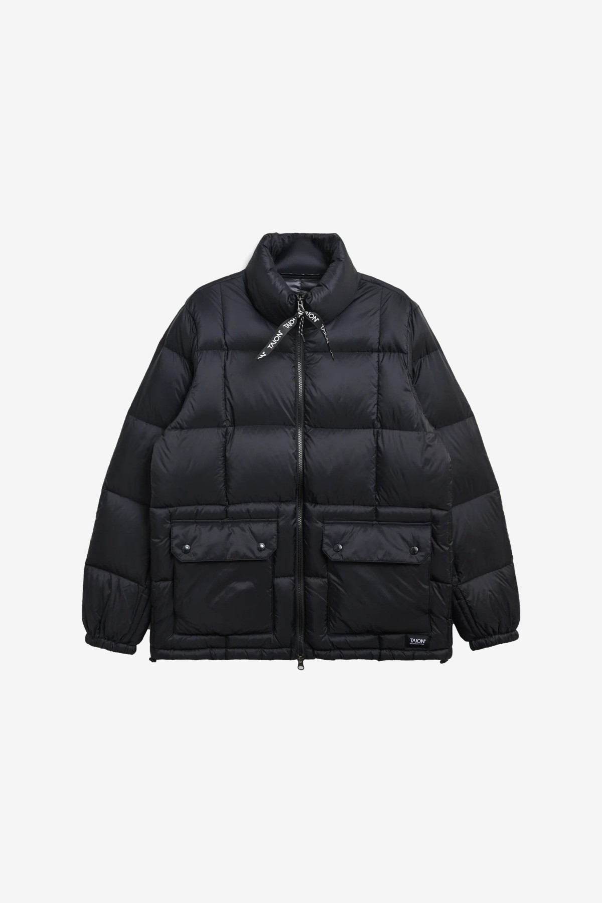 Taion Mountain Packable Volume Down Jacket in Black