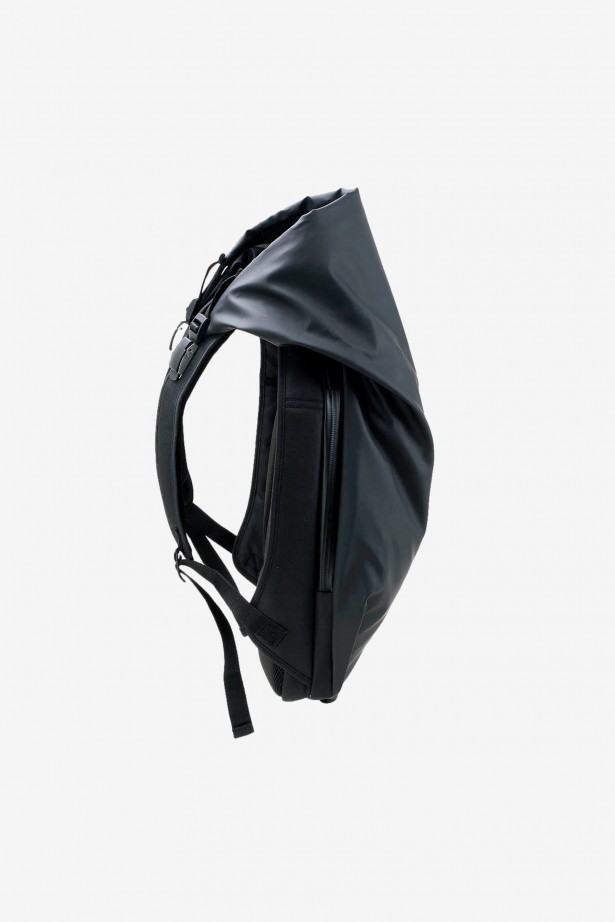 Nile S Obsidian Black