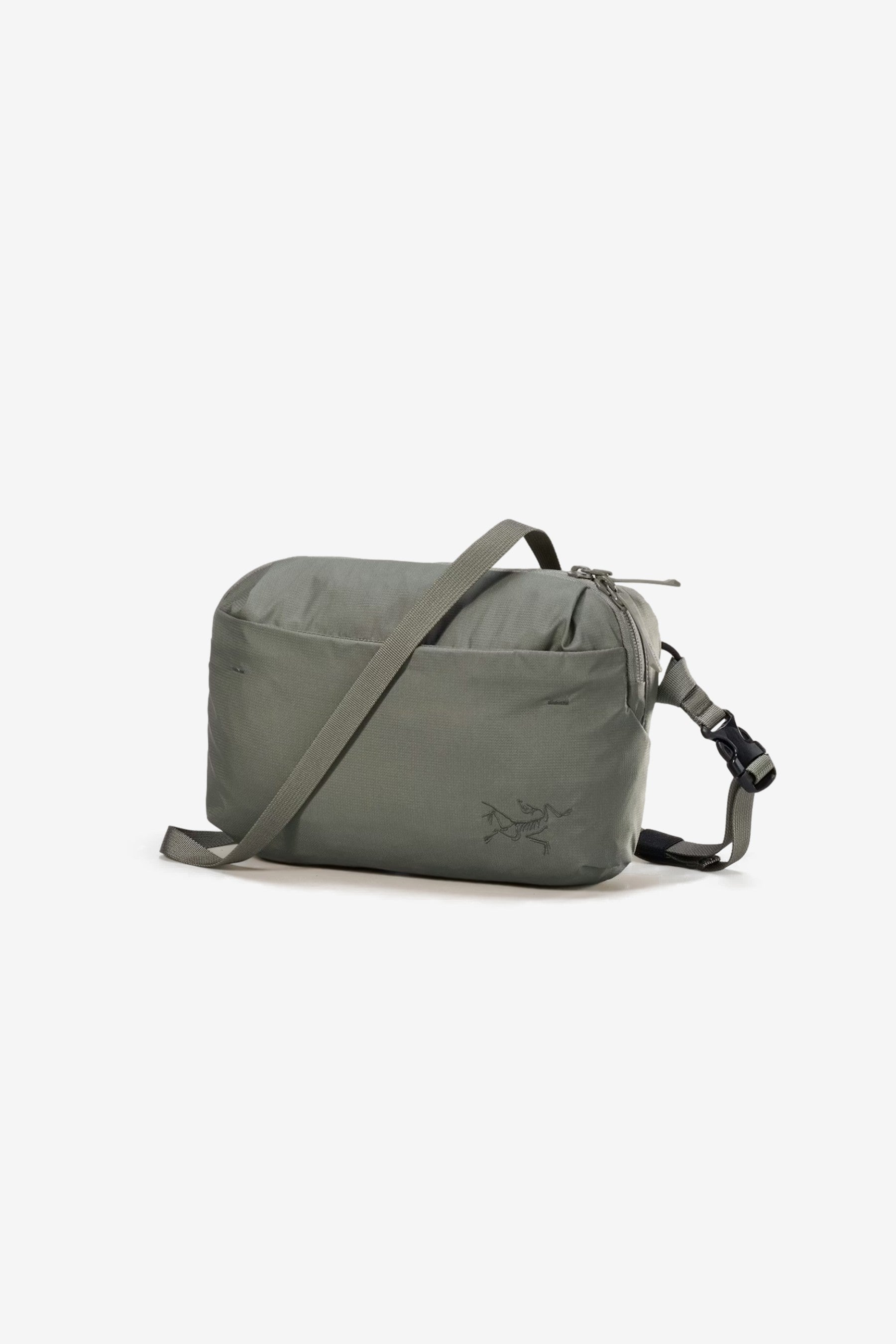Heliad Crossbody in Forage - Arc'teryx | Afura Store