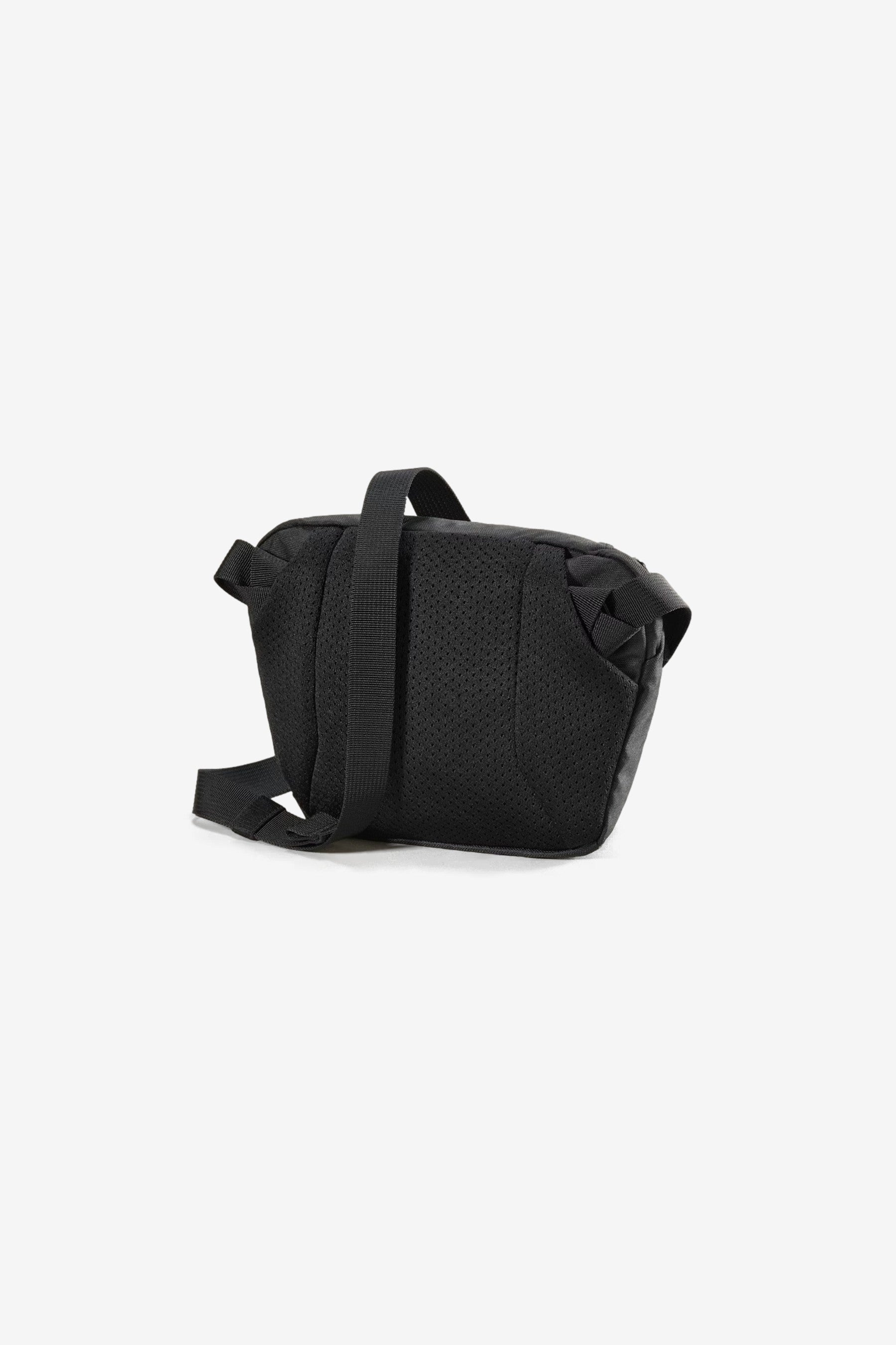 Mantis 1 Waist Pack in 24K Black - Arc'teryx | Afura Store