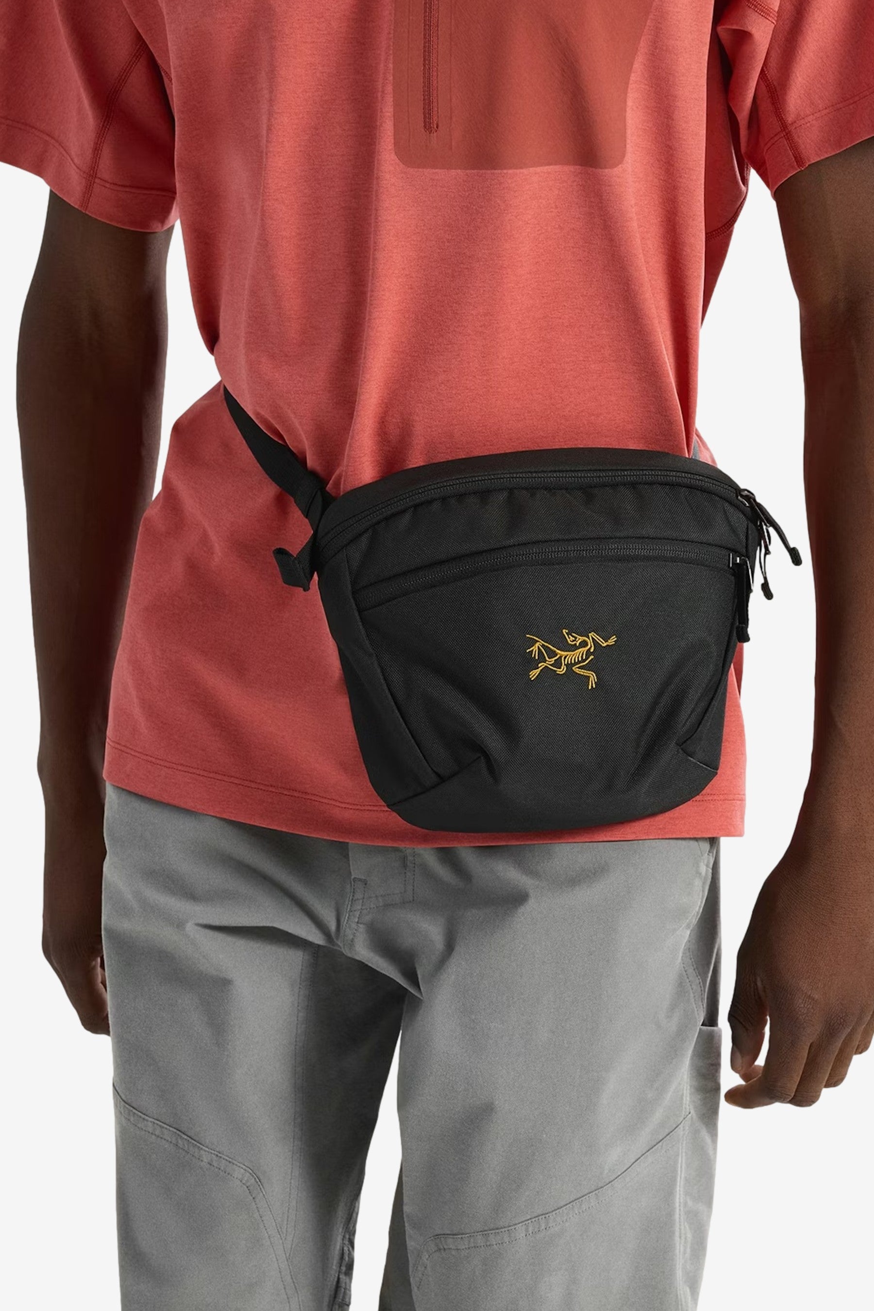 Mantis 2 Waist Pack in 24K Black - Arc'teryx | Afura Store