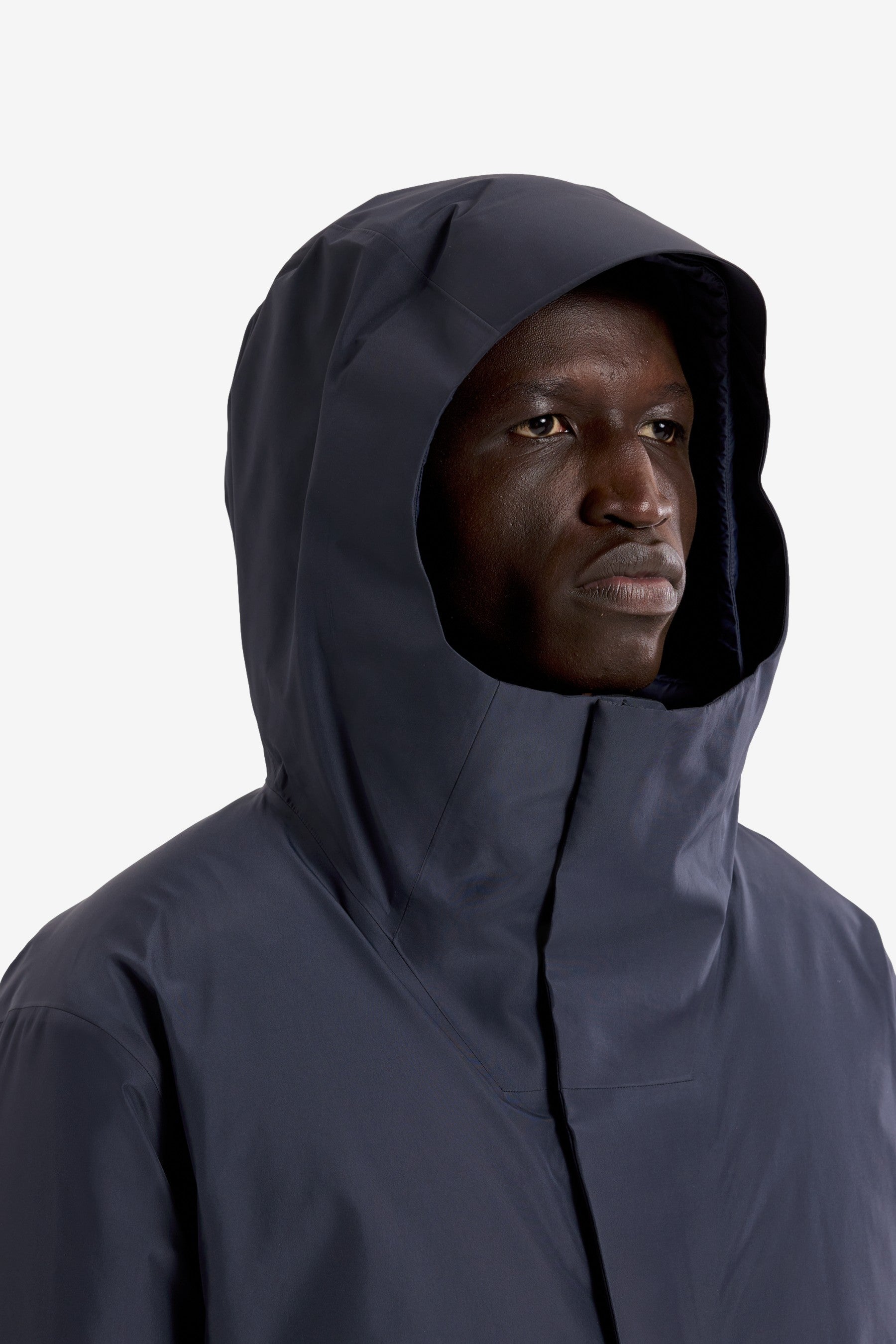 Sorin Down Jacket M in Black Sapphire - Arc'teryx Veilance | Afura