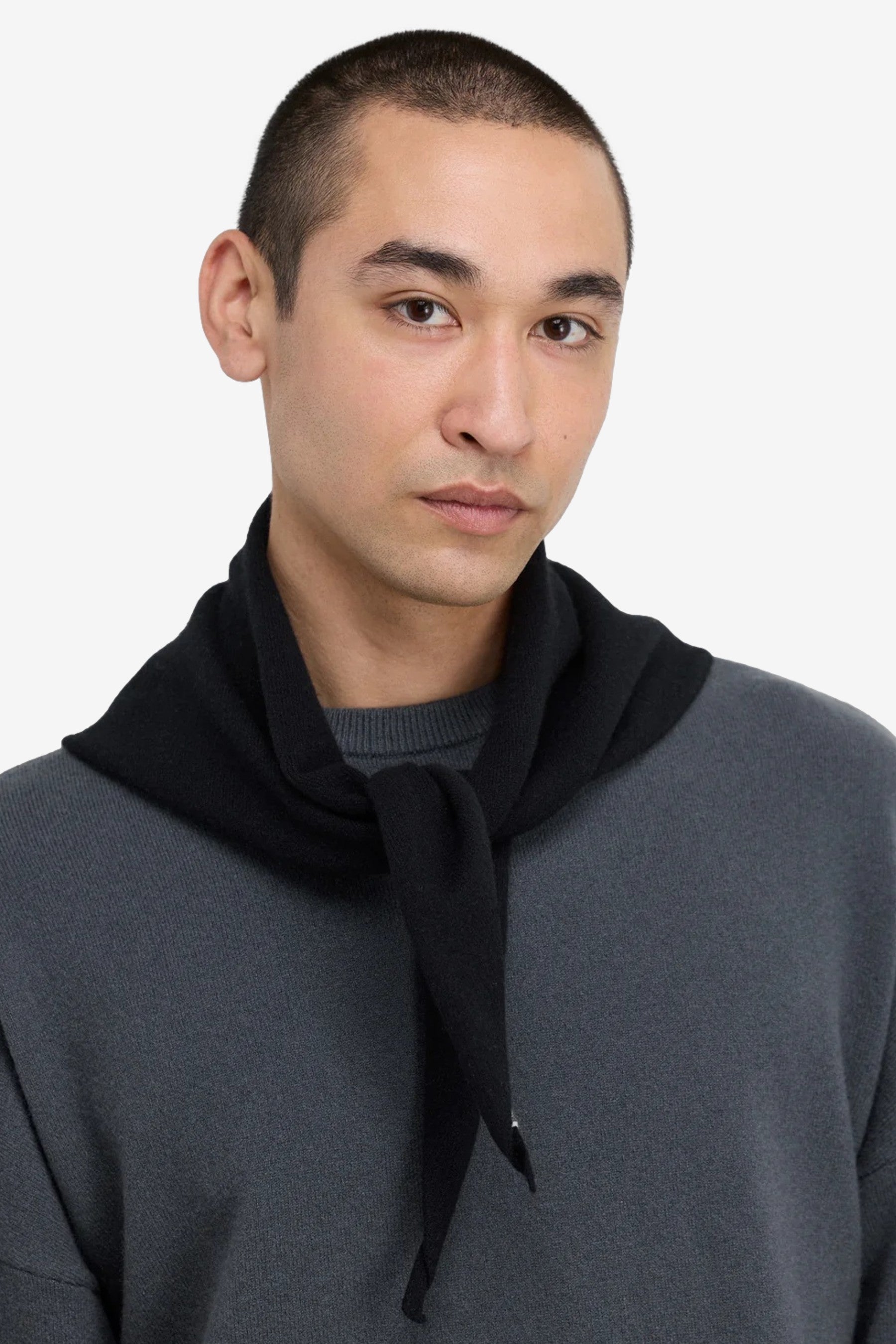 n°35 bandana in raven - extreme cashmere | Afura Store