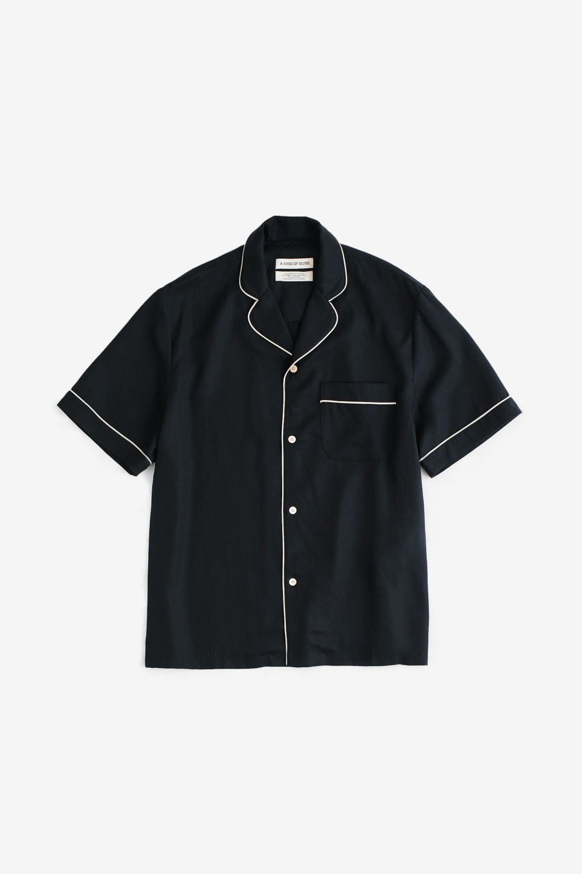 A Kind of Guise Cesare Shirt in Melted Black