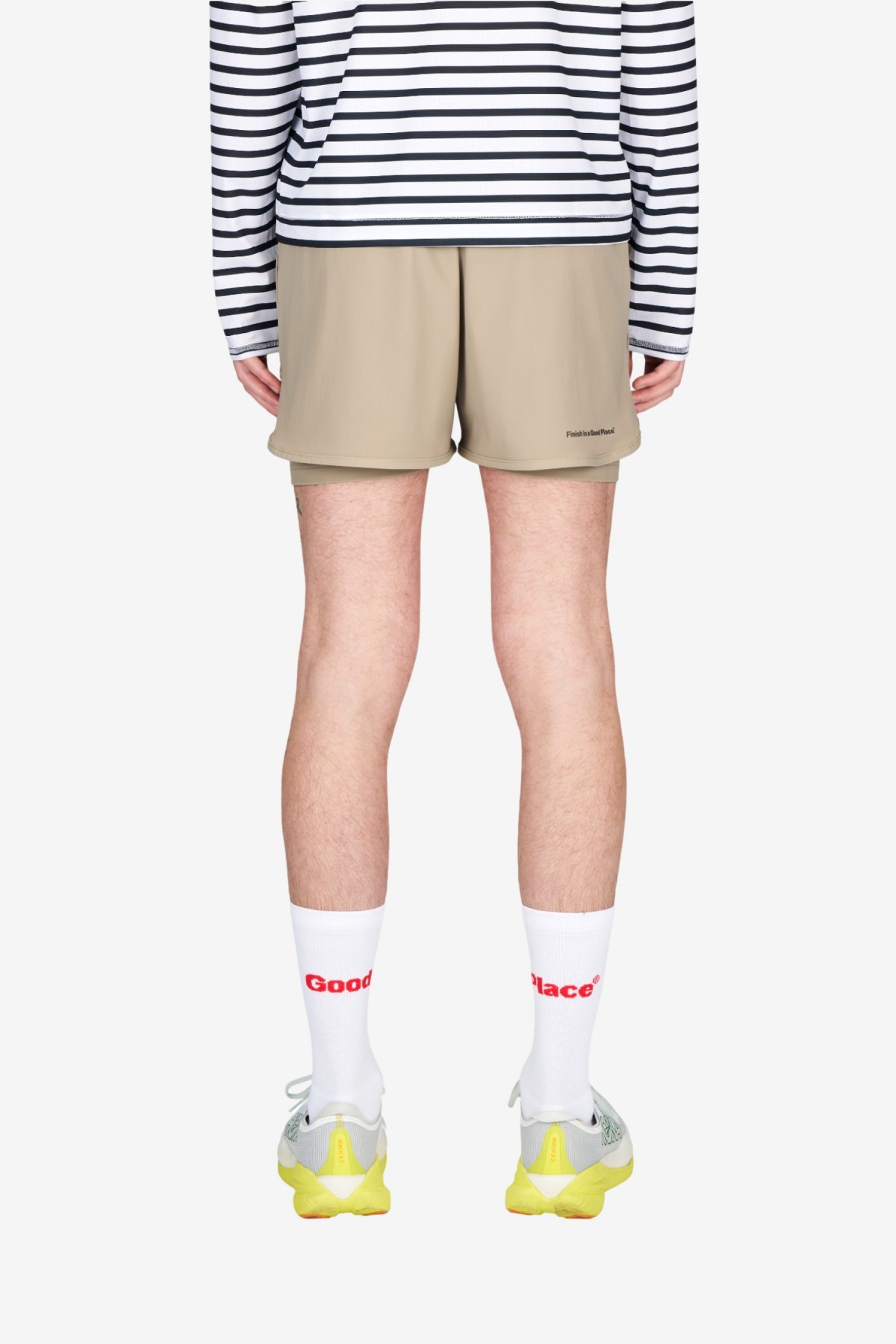 UNNA Flow Shorts 3" in Warm Sand