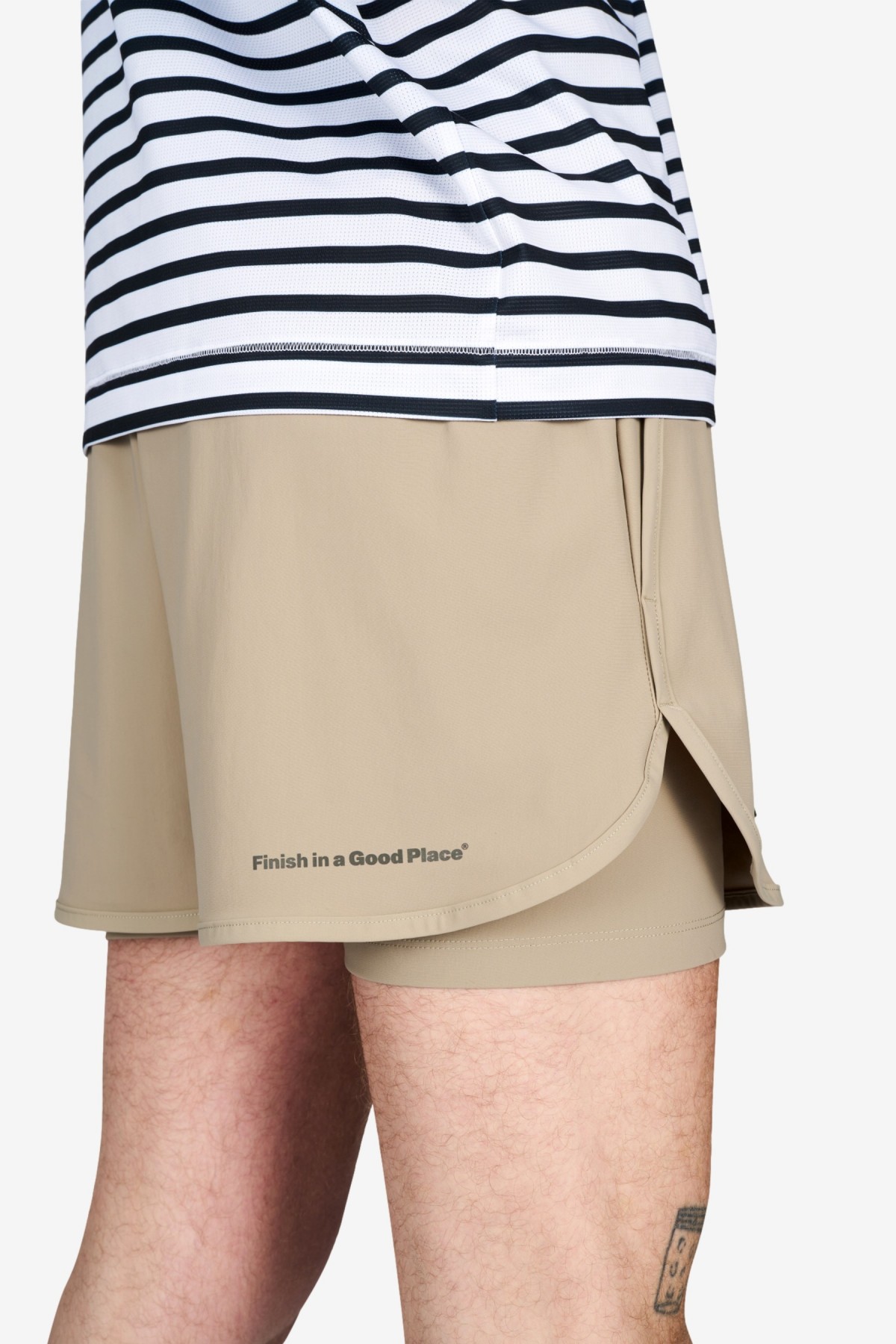 UNNA Flow Shorts 3" in Warm Sand