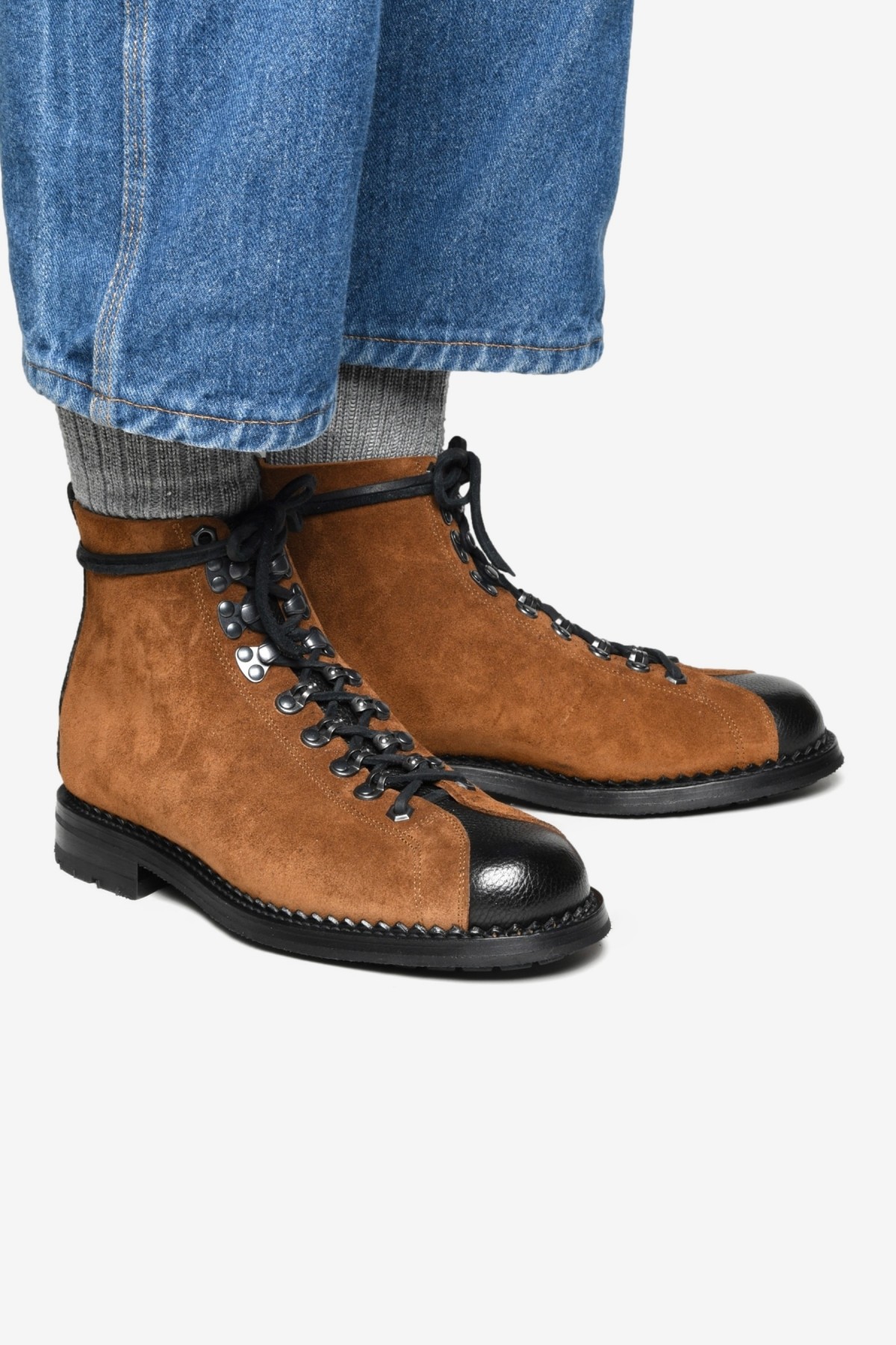 Yuketen Italian Paratrooper Boots GW in Tosca Snuff X T Pale Black